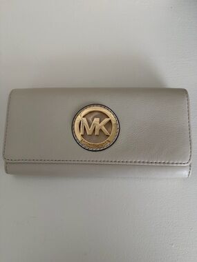 Michael Kors Cream Leather Continental Wallet with Gold MK Emblem
